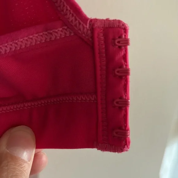 Moving Comfort Maia sports bra 42DD - Picture 6 of 12